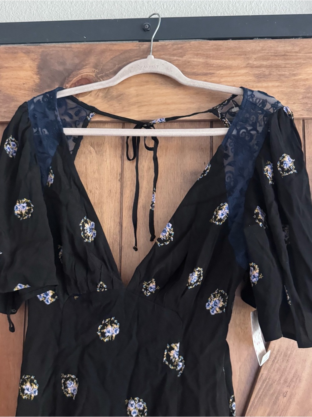 Free People Floral Black Mini Dress Sz 0 - Picture 3 of 5